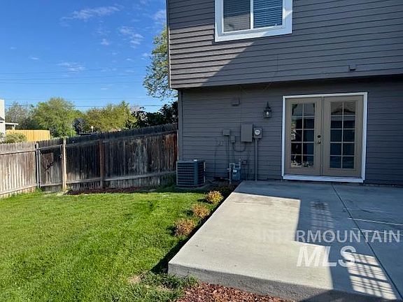 4th image of 1723 E Boise Ave