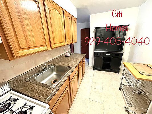 5th image of 23-23 41st St #1R