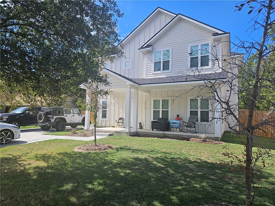 2nd image of 1413 Clement Ct