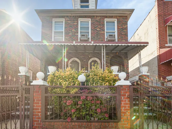 594 East 92nd Street image 2 of 21