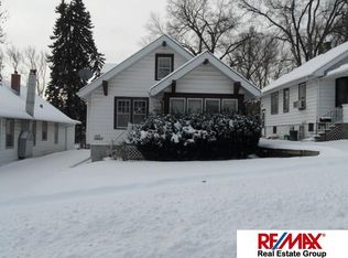 3045 Huntington Ave, Omaha, NE 68112