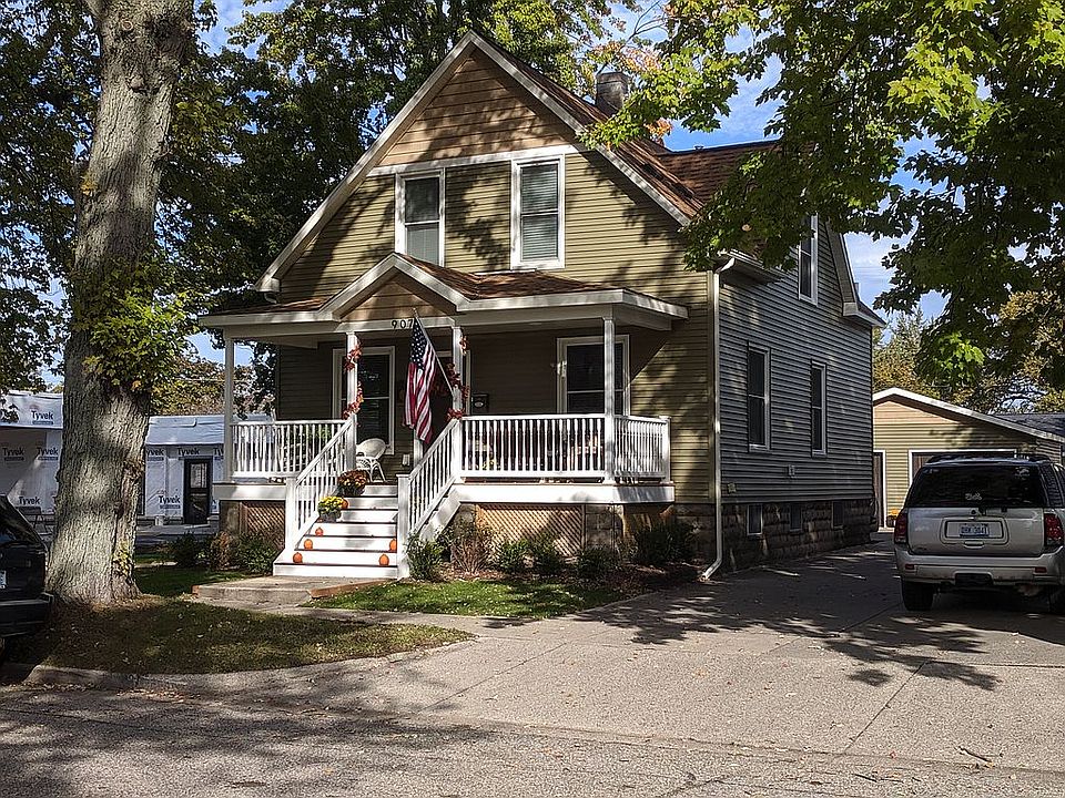 1st image of 907 Pennoyer Ave