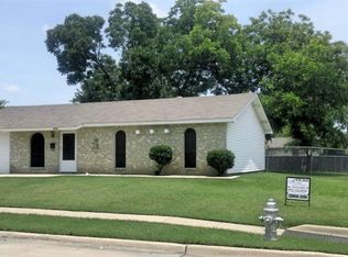 4050 Salem Dr, Garland, TX 75043