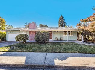 6930 Oak Leaf Dr, Santa Rosa, CA 95409