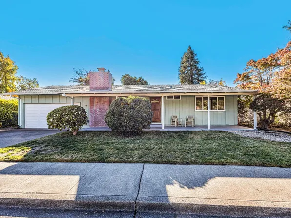 6930 Oak Leaf Drive, Santa Rosa, CA 95409