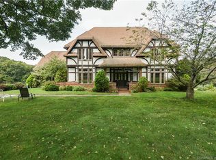 211 Teller Rd, Trumbull, CT 06611