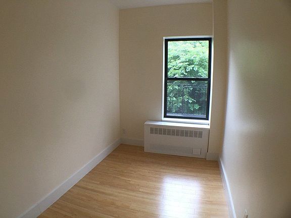 5th image of 853 Saint Nicholas Ave APT 603