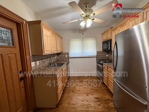 4th image of 2770 S Adams Ave