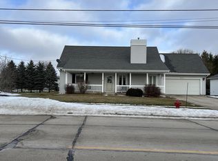 4322 Menasha AVENUE, Manitowoc, WI 54220