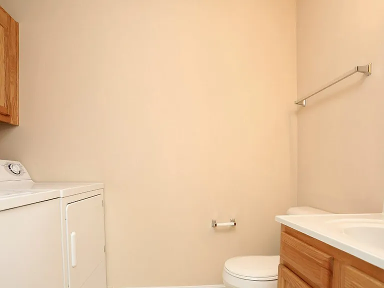 Austin Park Apartments — Photo 22