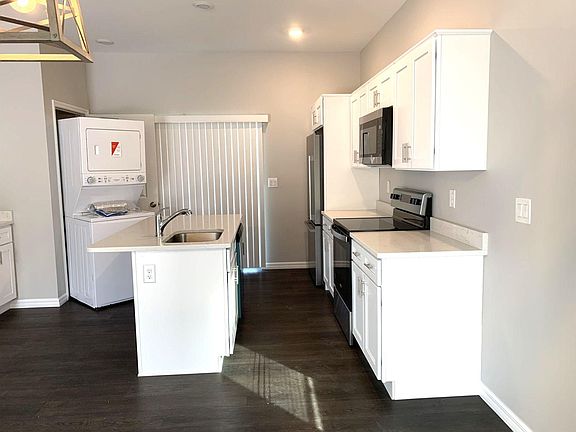 Full view of Kitchen area