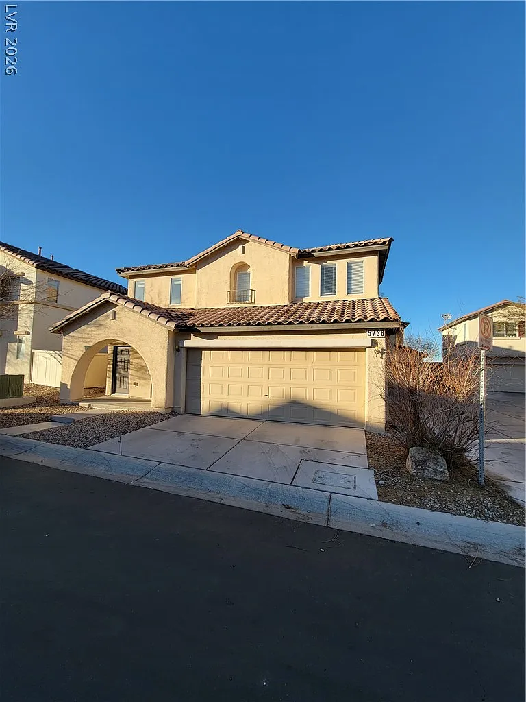 3 bed, 2.5 bath, 1476 sqft, $1,850 — Photo 1