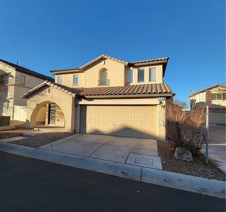 5738 Old Colony Dr