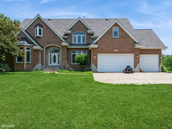 4722 Douglas Rd, Oswego, IL 60543