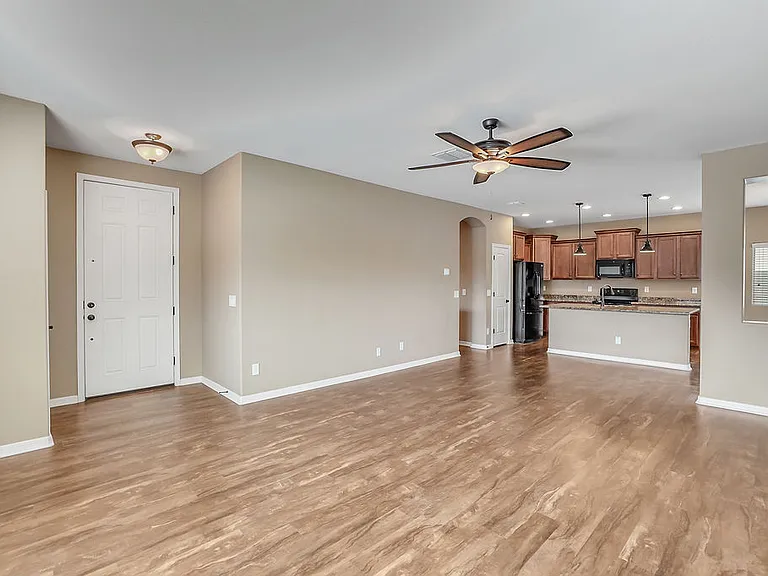 784 W Leadwood Ave — Photo 4
