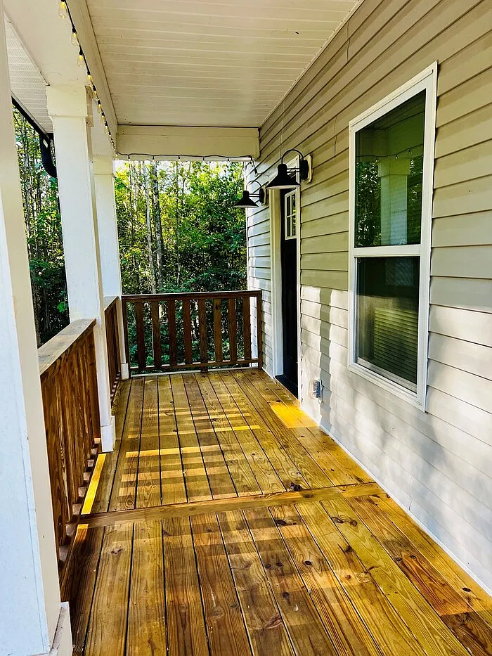 3 bed, 2.5 bath, 1442 sqft, $1,595 — Photo 3