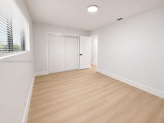 4th image of 4804 Garden Ave