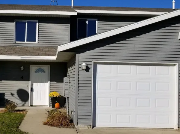 102 W 6th St #4, Carlos, MN 56319