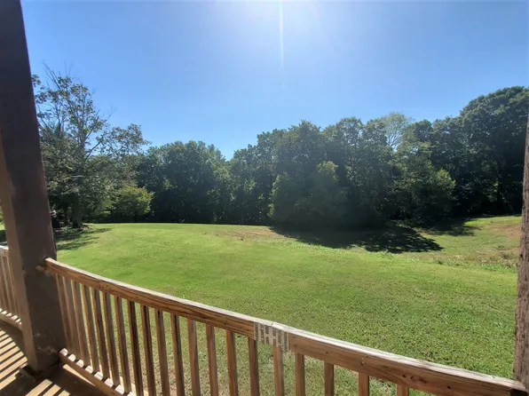 495 Old Highway 48, Charlotte, TN 37036