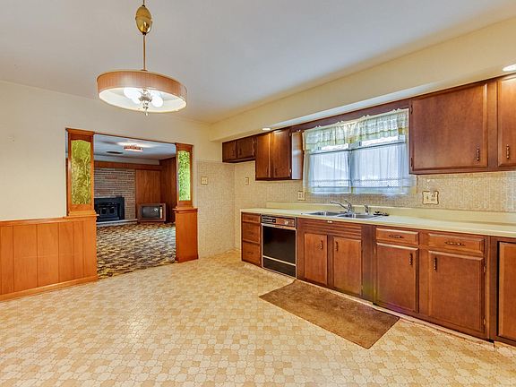 3rd image of 1859 Shardell Dr