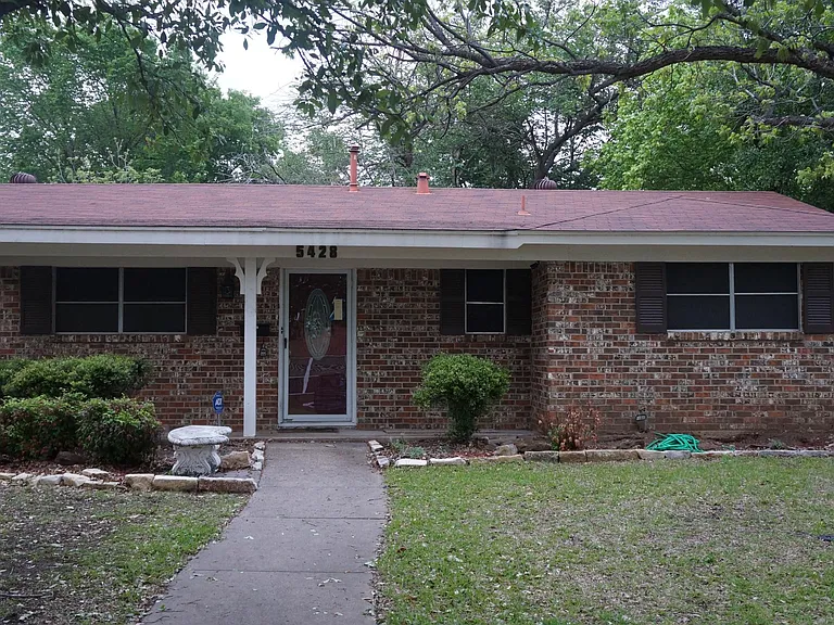 5428 Topper Dr — Photo 3