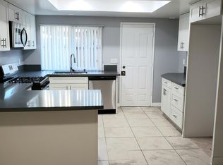 2625 W Orion Ave APT 1, Santa Ana, CA 92704