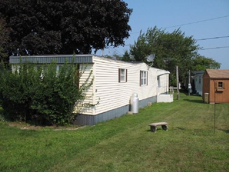2nd image of 23 Debra Dr