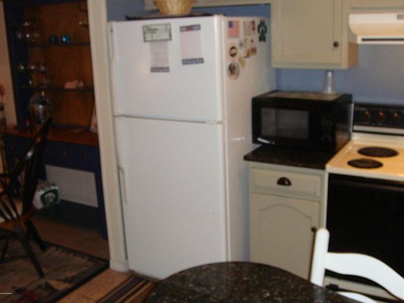 4th image of 51 Hiering Ave APT A14