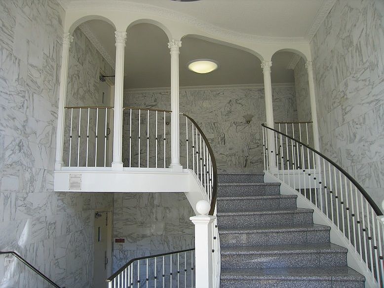 1st image of 333 Park Plaza Dr