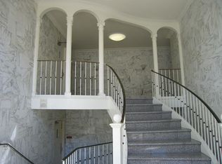 333 Park Plaza Dr, Daly City, CA 94015