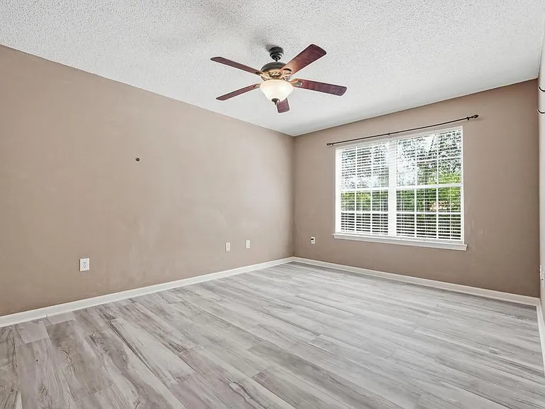 357 Timber Wind Dr — Photo 10