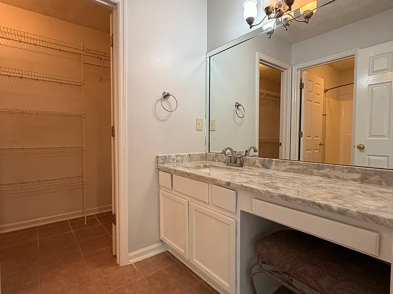 1819 Timber Creek Dr — Photo 16