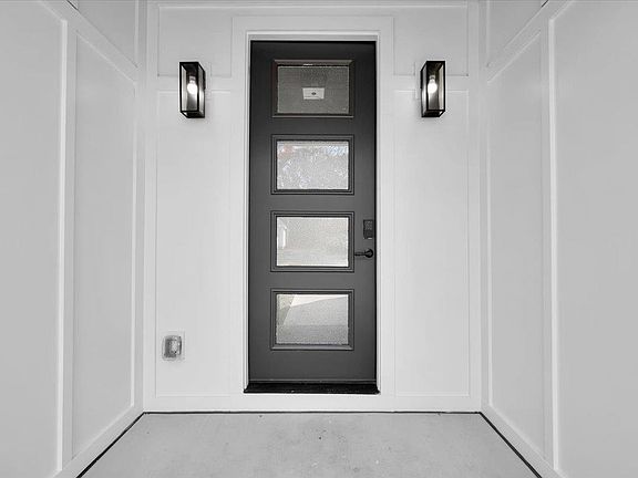 4th image of 104 West Ave