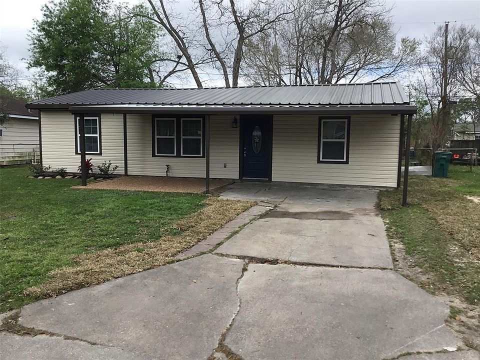 1st image of 2513 Lancaster Ln