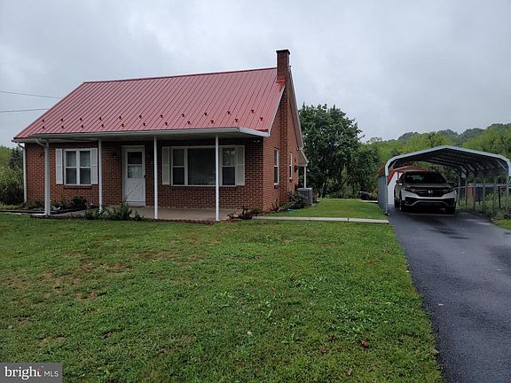 2nd image of 2711 Spring Rd