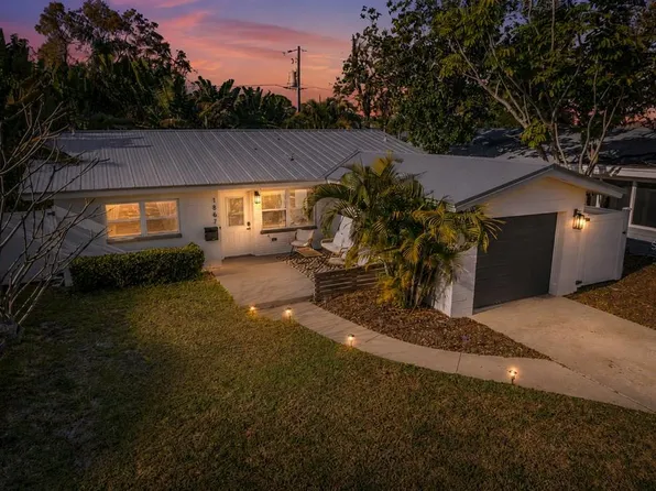 1867 Maryland Ave NE, Saint Petersburg, FL 33703