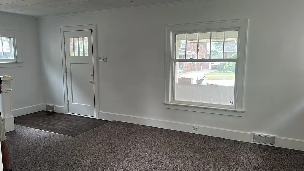 3 bed, 1255 sqft, $1,650 — Photo 3
