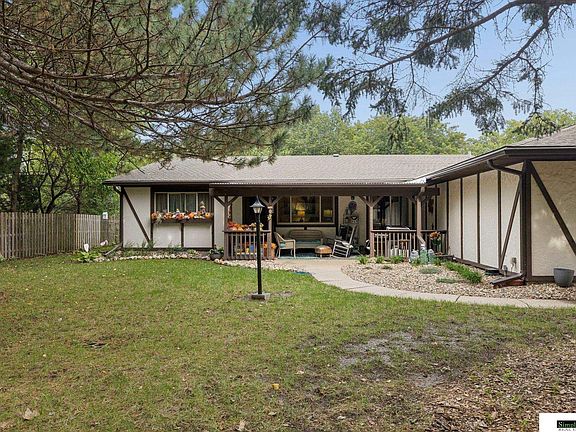 2nd image of 5259 Goldenrod Cir