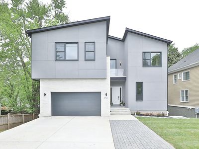 5915 Greentree Rd, Bethesda, MD, 20817