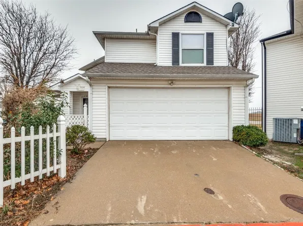 1206 Parral Plz, Dallas, TX 75211