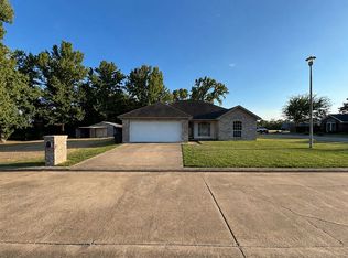 107 Yashau Creek Dr, Broken Bow, OK 74728