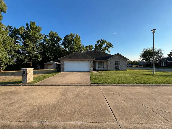 107 Yashau Creek Dr, Broken Bow, OK 74728