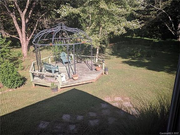 3rd image of 4910 Churchill Dr