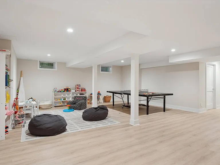 1 Chestnut Way — Photo 14