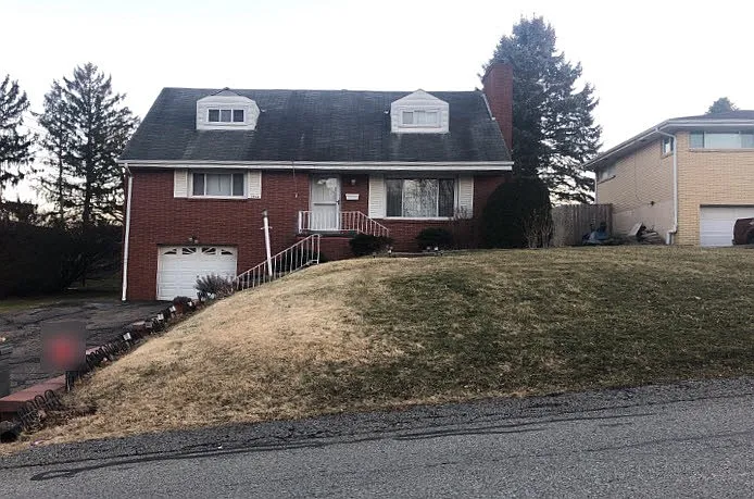 3906 Evergreen Dr photo 1