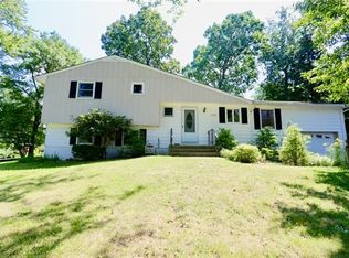3746 Curry St, Yorktown Heights, NY 10598