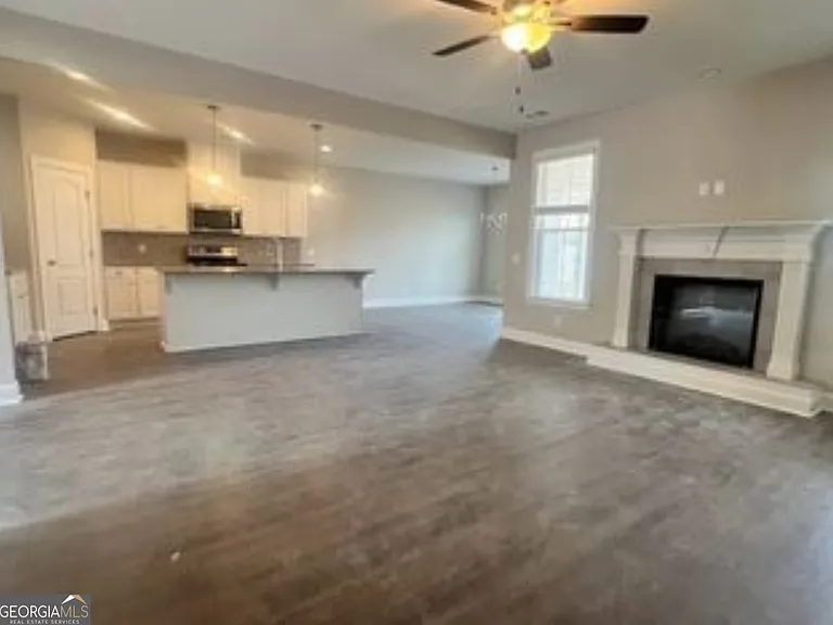 135 Sams Dr — Photo 7