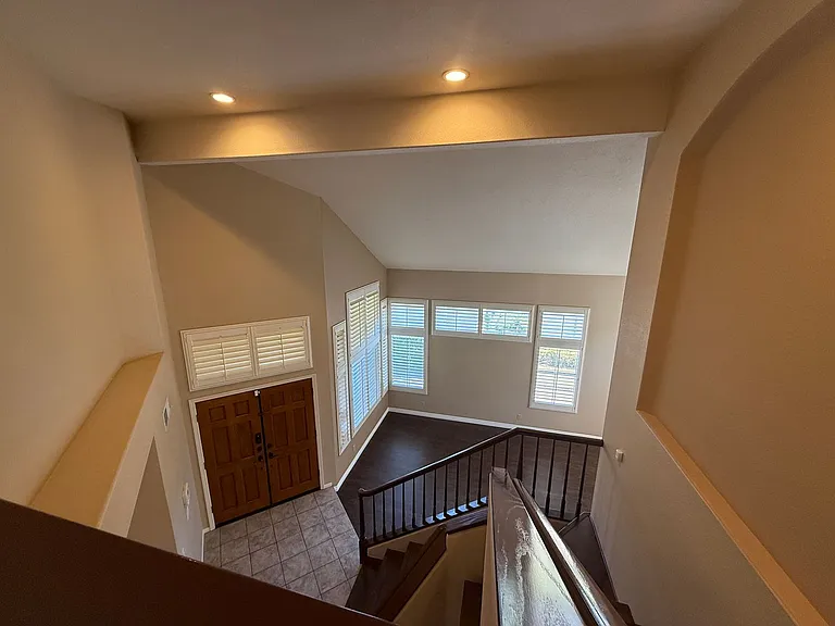 216 Richmond Park Pl — Photo 32
