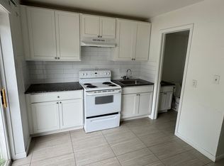 154 Dickinson St APT 12, Mount Clemens, MI 48043