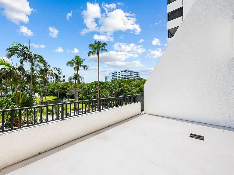3420 S Ocean Blvd #3P — Photo 24